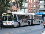 New Flyer Industries D60HF Gelenkbus der  New York City Bus  einer Abteilung von  Metropolitan Transportation Authority (MTA) .