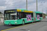 MAN Bus mit der Betriebsnummer 761 auf der Linie 31 fährt zur Haltestelle Tinguely Museum.
