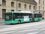 BVB - Mercedes Citaro  Nr.723  BS  6682 unterwegs auf der Linie 48 bei den Bushaltestelle vor dem Bahnhof Basel SBB am 21.06.2016