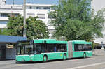 MAN Bus 758, auf der Linie 30, bedient die Haltestelle Steinenschanze. Der Einsatz der letzten MAN Busse in Basel ist selten geworden. Die Aufnahme stammt vom 22.06.2017.