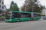 Mercedes Citaro 7020, auf der Linie 34, bedient die Haltestelle beim Kronenplatz in Binningen.