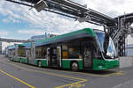 m 08.11.2022 kommt der erste Hess Doppel Gelenkbus 9101 beim Busprovisorium im Klybeck an.