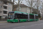 Hess Doppelgelenkbus 9106, auf der Linie 50, fährt am 18.03.2023 zur Haltestelle Brausebad.