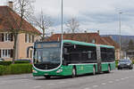 Mercedes Citaro 7015, auf der Tramersatzlinie 14, die wegen einer Grossbaustelle nicht mit Tramzügen fahren kann, fährt am 11.04.2023 zur provisorischen Haltestelle Freidorf.