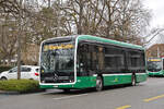 Mercedes eCitaro 8116, auf der Linie 33, verlässt am 26.01.2026 die Haltestelle Schützenhaus. Aufnahme Basel.
