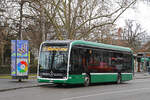 Mercedes eCitaro 8102, auf der Linie 33, bedient am 26.01.2026 die Haltestelle Schützenhaus. Aufnahme Basel.