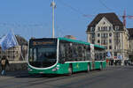 Mercedes Citaro 7038, auf der Linie 34, �berquert am 29.12.2025 die Mittlere Rheinbr�cke. Aufnahme Basel.