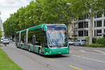 Hess Doppelgelenk Elektrobus 9106, auf der Linie 50, f�hrt am 01.06.2026 Richtung Endstation am Bahnhof SBB.