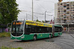 Mercedes Citaro 7040, auf der Tramersatzlinie 3, wartet am 18.05.2026 an der provisorischen Endstation an der Heuwaage. Aufnahme Basel.