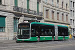 Mercedes eCitaro 7118, auf der Linie 30, f�hrt am 29.05.2026 durch die Centralbahnstrasse Richtung Haltestelle Steinenschanze. Aufnahme Basel.