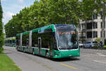 Hess Doppelgelenk Elektrobus 9102, auf der Linie 50, f�hrt am 01.06.2026 Richtung Endstation am Bahnhof SBB. Aufnahme Basel.