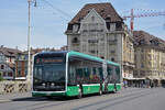 Mercedes eCitaro 7137, auf der wegen der Grossbaustelle am Marktplatz umgeleiteten Linie 36, �berquert am 13.07.2026 die Mittlere Rheinbr�cke Richtung Haltestelle Schiffl�nde. Aufnahme Basel.