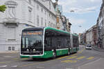 Mercedes eCitaro 7130, auf der Linie 31, f�hrt am 10.08.2026 zur Haltestelle Wettsteinplatz.