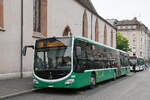 Mercedes Citaro 7043, auf der Tramersatzlinie 8, wartet am 07.09.2026 an der Endstation am Claraplatz.