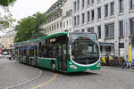 Mercedes Citaro 7002, auf der Tramersatzlinie 8, verl�sst am 07.09.2026 die Haltestelle am Claraplatz.