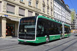 Mercedes eCitaro 7110, auf der wegen der Grossbaustelle am Marktplatz umgeleiteten Linie 36, bedient am 19.08.2026 die Haltestelle Rheingasse. Aufnahme Basel.