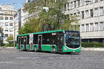 Mercedes Citaro 7017, auf der Tramersatzlinie 8, verl�sst am 21.09.2026 die Haltestelle Dreirosenbr�cke.