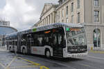 Mercedes eCitaro 164, auf der Linie 2, verlässt am 06.10.2025 die Haltestelle beim Bahnhof Aarau.