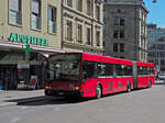 Van HOOL Bus 243, auf der Linie 19, bedient die Haltestelle Hirschengraben. Die Aufnahme stamm vom 26.08.2010.