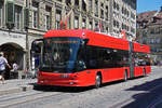 Hess Trolleybus 25, auf der Linie 12, bedient die Haltestelle Bärenplatz. Die Aufnahme stammt vom 08.07.2022.