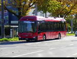 Bern mobil - Volvo 7900 Hybrid Nr.187 unterwegs auf der Linie P17 in der Stadt Bern am 28.10.2023