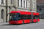 Hess Trolleybus 21, auf der Linie 12, �berquert am 20.04.2026 den Bubenbergplatz.