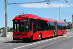 Volvo Hybridbus 216, auf der Linie 10, �berquert am 15.06.2026 die Kornhausbr�cke.