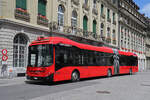 Volvo Hybridbus 234, auf der Linie 10, bedient am 15.06.2026 die Haltestelle beim Bundesplatz.