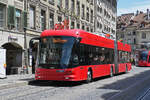 Hess Trolleybus 21, auf der Linie 12, bedient am 15.06.2026 die Haltestelle B�renplatz. Aufnahme Bern.