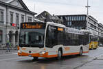 Mercedes Citaro 88, auf der Linie 5, fährt am 18.01.2023 zur Haltestelle am Bahnhof Solothurn.