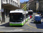 TransN - Hess Trolleybus Nr.146 unterwegs in der Stadt Neuchâtel am 24.04.2021