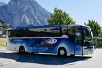Der LLB Reisecar Setra 415 GT-HD 'VS 38006' der am 16.6.19 in Leuk ankommt.