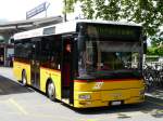 Postauto - MAN Bus BE 610532 bei den Haltstellen vor dem Bahnhof in Interlaken West am 24.05.2008