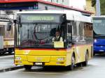 Postauto - MAN Bus VD 1174 bei den Haltestellen am Bahnhofplatz in Aigle am 07.06.2008