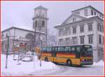 Setra Postauto auf dem Dorfplatz von Heiden/AR. (Winter 2004)