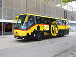 BOVA Reisebus eines Fussball Clup der Stadt Bern vor dem Fussballstadion in Bern am Warten am 24.05.2016
