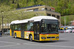 Volvo Hybrid Bus, auf der Linie 103, fährt zur Haltestelle beim Bahnhof Interlaken Ost.
