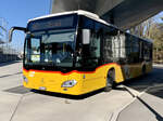 MB C2 hybrid '11704'  AG 208 685  vom PU Geissmann Bus, Hägglingen am 13.2.22 beim Bahnhof Wohlen.