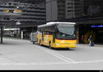 Postauto - Iveco Irisbus Crossway VS 432710 mit Anhänger in Visp am 26.02.2023