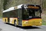 Solaris Urbino 12 '5069'  BE 610 536  der PostAuto Regie Interlaken am 23.4.23 bei Zweilütschinen.