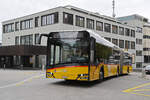Solaris Bus der Post, auf der Linie 321, fährt am 08.09.2025 zur Haltestelle beim Bahnhof Baden.