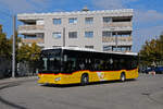 Mercedes Citaro der Post, auf der Linie 67, verlässt am 13.10.2025 die Haltestelle beim Bahnhof Dornach.
