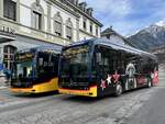 Die beiden eCitaro 12192'  VS 581 435  und '12194'  VS 581 437  vom Ortsbus Brig-Glis am 20.12.25 beim Bahnhof Brig.