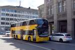 ST. GALLEN (Kanton St. Gallen), 23.04.2025, Postbus 11035 als Linie 121 nach Heiden AR am Bahnhof St. Gallen