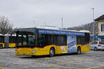 Mercedes Citaro der Post, auf der Linie 137, wartet am 09.02.2026 beim Bahnhof Frick.