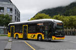 Mercedes eCitaro der Post, auf der Linie 102, fährt am 28.08.2025 zur Haltestelle beim Bahnhof Interlaken Ost.