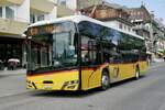 Der Solaris Urbino 12 IV electric '12280'  BE 862 361  der Postauto Regie Interlaken am 11.4.26 Bahnhofstrasse in Interlaken West.
