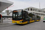 MAN Lions City 88 der Post, auf der Linie 320, f�hrt am 08.09.2025 zur Haltestelle beim Bahnhof Baden.