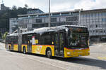 MAN Lions City 53 der Post, auf der Linie 332, f�hrt am 29.09.2025 zur Haltestelle beim Bahnhof Baden.