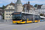 MAN Lions City Hybridbus der Post, auf der Linie 73, �berquert am 08.05.2026 die Seebr�cke in Luzern.